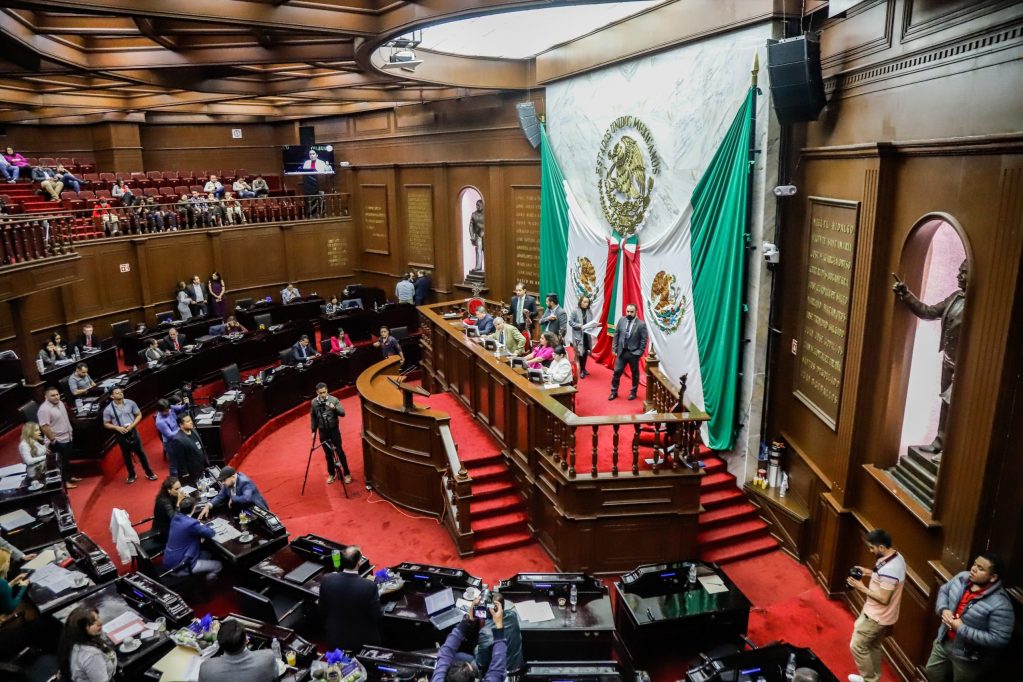 El Congreso de Michoacán aprobó el juicio político contra la alcaldesa de Coalcomán, Anavel Ávila Castrejón, por presuntos nexos con el CJNG.