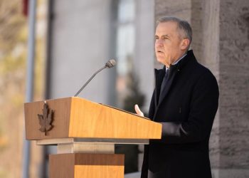 El primer ministro canadiense califica los aranceles al automóvil como un “ataque directo”