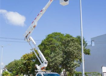Estefanía Mercado pone en marcha intensa jornada de mejoramiento urbano para transformar calles de Playa del Carmen