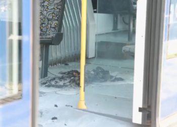 Hombre prende fuego a su esposa en un tranvía en el este de Alemania