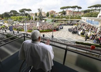 Incertidumbre ante la convalecencia del papa Francisco en el Vaticano