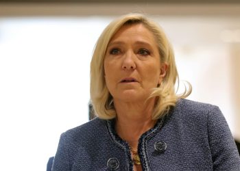 La justicia francesa condena a prisión e inhabilita a Marine Le Pen por desvío de fondos