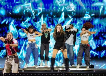 La juventud fue la principal protagonista del carnaval del pueblo en Playa del Carmen 2025