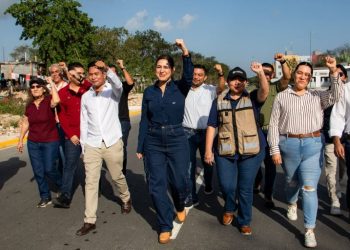 Más de 50 mil habitantes beneficiados con pavimentación de la avenida Constituyentes, en Misión de las Flores: Estefanía Mercado