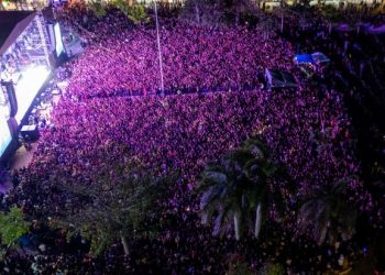 Nicki Nicole hace vibrar a 30 mil personas en histórico cierre del Carnaval de Playa del Carmen 2025