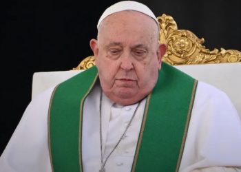 «Papa Francisco: su evolución tras 18 días hospitalizado por una grave infección respiratoria»