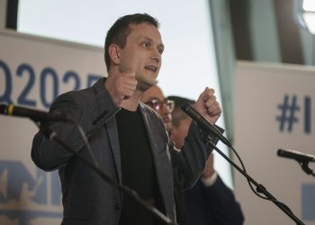 Primer ministro de Groenlandia asegura que EE.UU. no tomará la isla