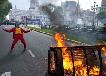 Tensión en Argentina: reportan varios heridos y detenidos tras protesta