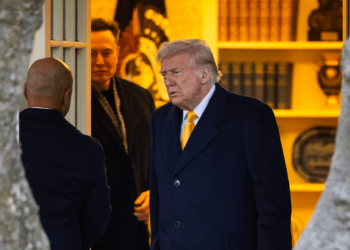 Trump teme cierre el gobierno: pide a republicanos unión sobre presupuestos