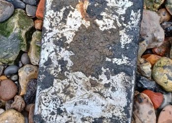 Un iPad hallado en el Támesis ayuda a resolver un crimen de película en Londres