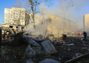 Vaticano pide diálogo, sin condiciones, para alcanzar la paz en Ucrania