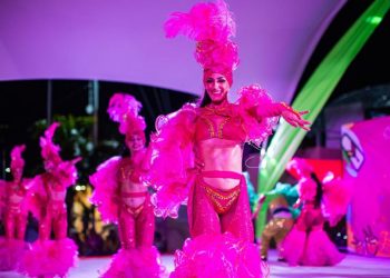 Vibrante cierre del “Carnaval del Pueblo” en Puerto Aventuras y Playa del Carmen