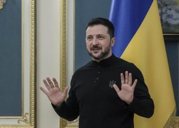 Zelenski acusa a Rusia de mentir sobre los acuerdos de Riad el mismo día de las negociaciones