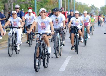 «Ana Paty Peralta invita a la tercera edición del Paseo Cancunense»