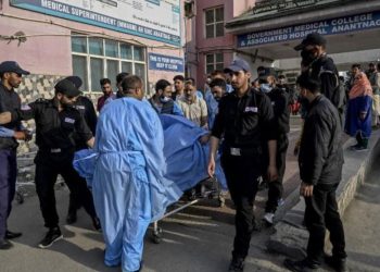 #VIDEO: Ataque a turistas en Cachemira deja al menos 24 muertos