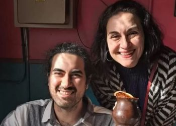 «Hijo de Lorene Prieto es hallado con ambas manos amputadas en su casa»