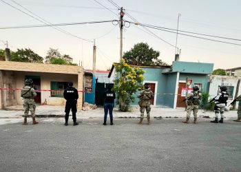 «FGE y Fuerzas Federales aseguran drogas en bares de Carrillo Puerto»