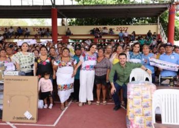 «Impulsan el empoderamiento de las mujeres mayas a través de la artesanía»