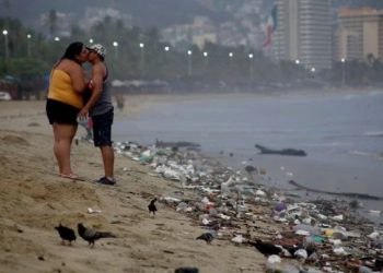 «Playas en México contaminadas: Cofepris alerta sobre riesgo de bacterias fecales»