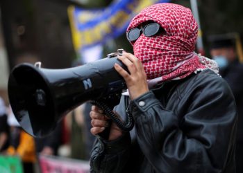 «Revocación masiva de visas estudiantiles en EE.UU. afecta a las universidades de california»