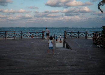 «Rehabilitación de accesos al mar impulsa el turismo en Puerto Morelos»