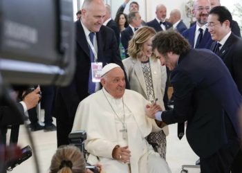 A pesar de diferencias, conocerlo fue un verdadero honor: Milei tras muerte del papa Francisco
