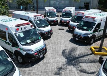 Acompaña Mara Lezama, la entrega de 20 ambulancias para el IMSS y 112 mdp para infraestructura hospitalaria en Chetumal y Benito Juárez