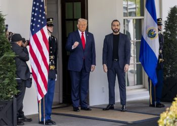 Bukele dice a Trump que EE.UU. tiene un problema de terrorismo y que El Salvador desea ayudar