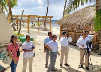 Capacita la FPMC a personal del hotel Meliá sobre la observación y monitoreo de avifauna