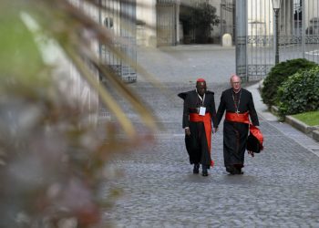 Cardenales apuestan por un cónclave breve de dos o tres días