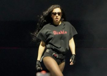 Charli XCX y el poder de lo sencillo en manos de una popstar en el Tecate Pal Norte 2025