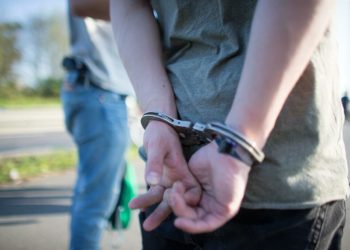 Declarar impuestos en EE.UU. supone un boleto a la deportación, temen migrantes