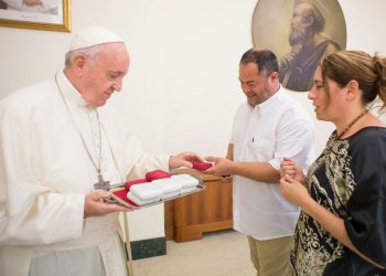 Del email al matrimonio: el día que el papa Francisco casó a una pareja uruguaya