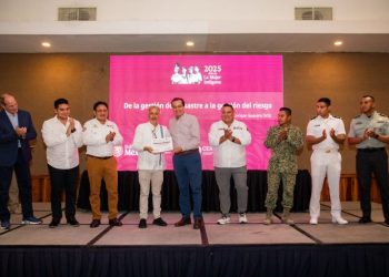 Dicta Enrique Guevara, director general del Cenapred, conferencia magistral en Playa del Carmen