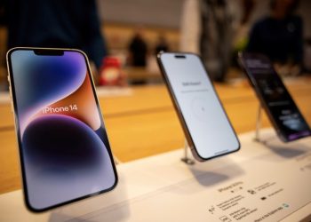 EE.UU. deja fuera de los aranceles a electrónicos clave: smartphones y más