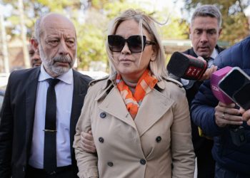 Expareja de Maradona acusa a médicos que trataron al ídolo: “Nos mintieron en la cara”