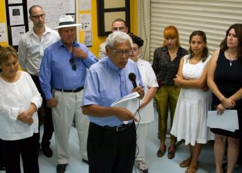 Fallece el padre Richard Estrada, símbolo de la lucha promigrante de Los Ángeles