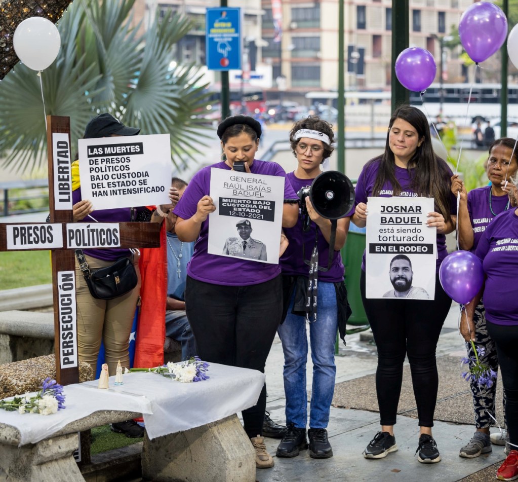 Familiares de presos políticos en una manifestación reciente en Caracas