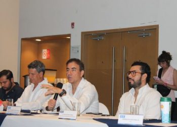 Fortalece SEDETUS coordinación con el sector empresarial en Cancún