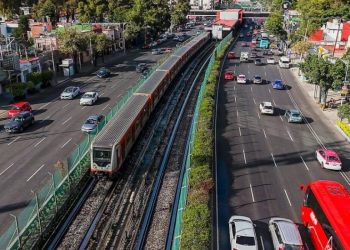 Guía turística del metro presenta: Línea Azul