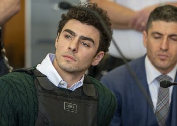 Justicia de EE.UU. solicita formalmente la pena de muerte para Luigi Mangione