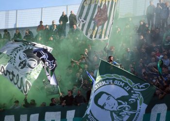 La curiosa casualidad del Avellino, el equipo que asciende cada muerte del papa