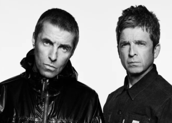 Liam y Noel Gallagher tocan juntos en una presentación ‘secreta’ en Londres