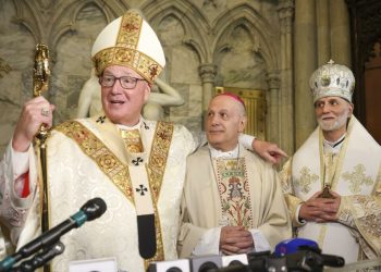 Los fieles recuerdan en Nueva York al papa Francisco, “un regalo de Dios” dice el cardenal