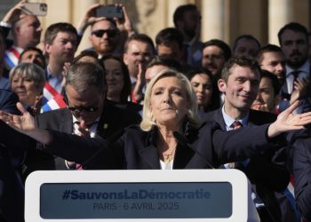 Marine Le Pen: “No voy a bajar los brazos”