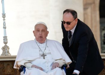 Reaparece el Papa Francisco en medio de su larga convalecencia