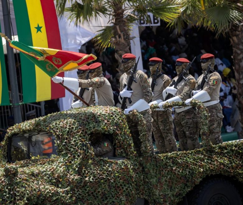 DAKAR (Senegal), 04/04/2025.- Members of the Senegalese security forces take part in a parade marking the 65th anniversary of Senegal's independence, in Dakar, Senegal, 04 April 2025. Senegal gained its independence from France on 04 April 1960. (Francia) EFE/EPA/JEROME FAVRE