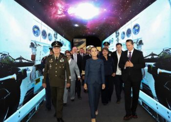 «Sheinbaum impulsa la industria aeroespacial en México con Feria Internacional»