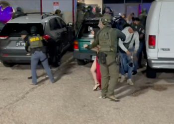 Sheinbaum reporta la detención de cinco mexicanos en redadas migratorias en Colorado, EE.UU.