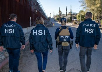 Trump dice que EE.UU. detuvo al 99.9% de personas que intentaron entrar ilegalmente